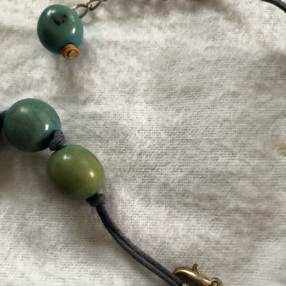 Gorgeous green substantial beaded necklace - Picture 4 of 7
